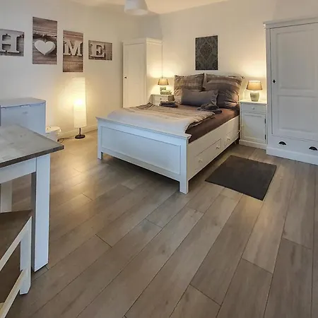 Friendly - Klinkerhof Accommodatie bij particulieren Bornheim (Rheinland)