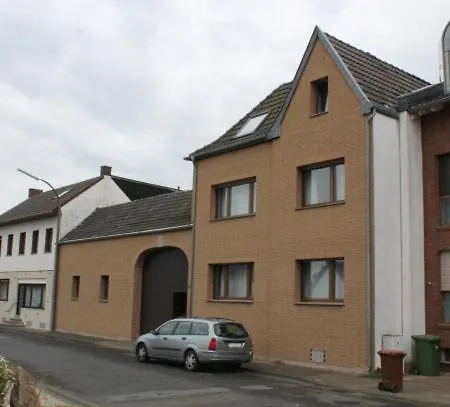 Homestay szállás Friendly - Klinkerhof Bornheim