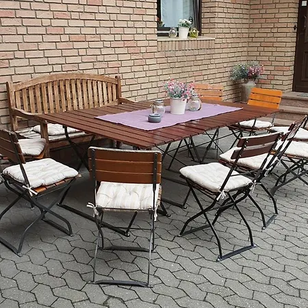 Friendly - Klinkerhof Homestay *